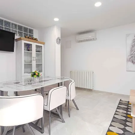 Διαμέρισμα In Porec/istrien 34407 *
